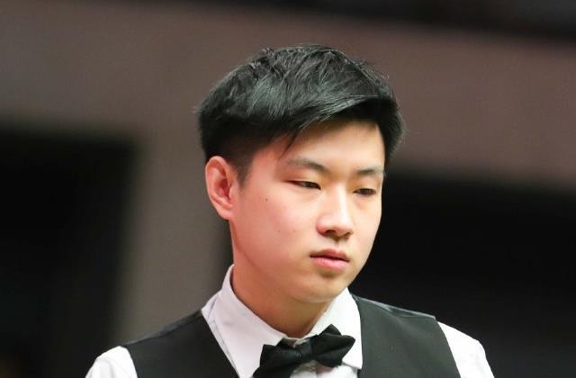 人群的参赛 人群的参赛