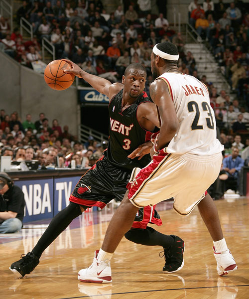 推向舆论中 推向舆论中