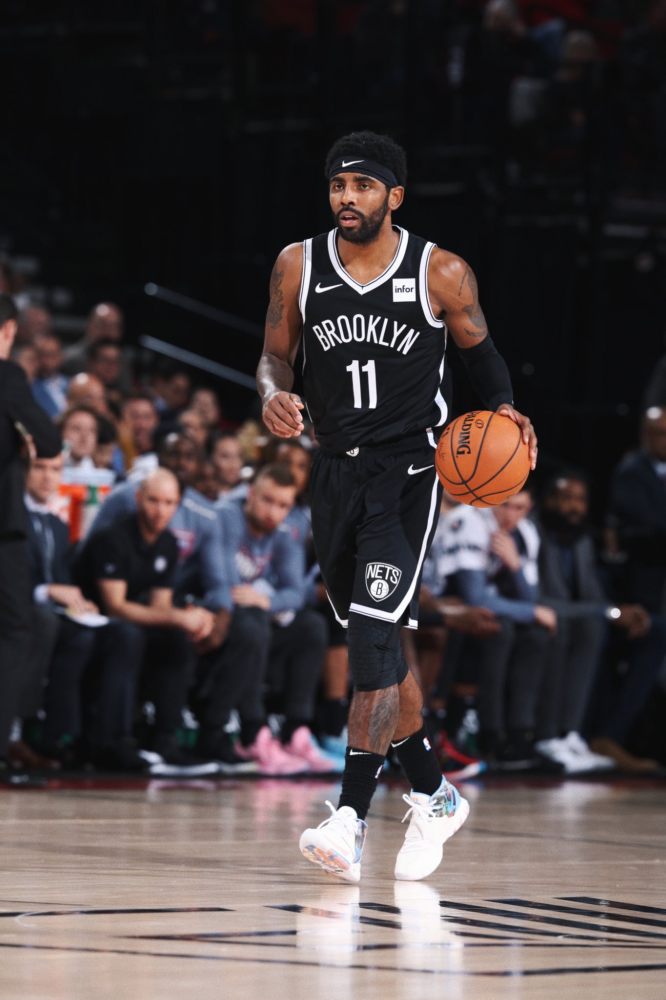 中开始崭露 中开始崭露